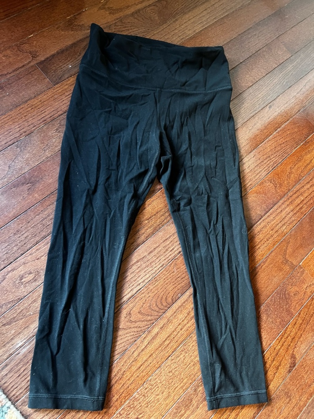 Athleta Black Elation Capri Leggings